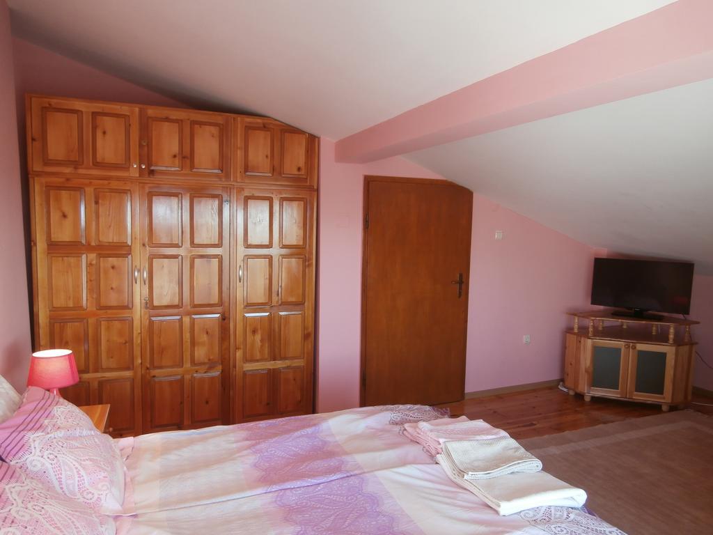 סנדנסקי Apartments In House Silent Nature חדר תמונה
